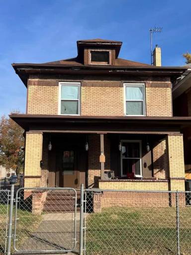 Main picture of 1100 9th Ave