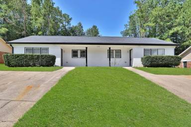 Main picture of 1770 Southgate Ln SE