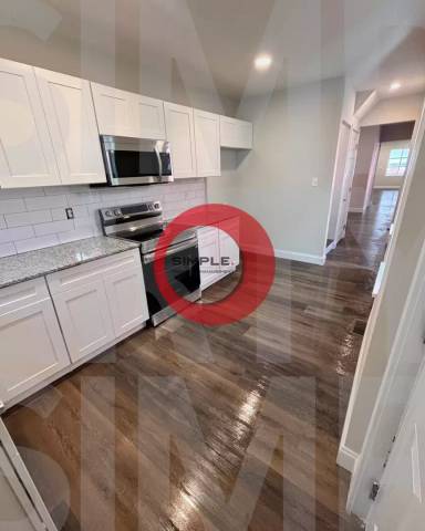 Main picture of 247 S 12th St