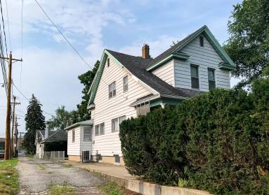 Main picture of 1022 E Indiana Ave