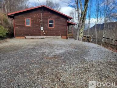 Main picture of 114 Roberts Roost Est