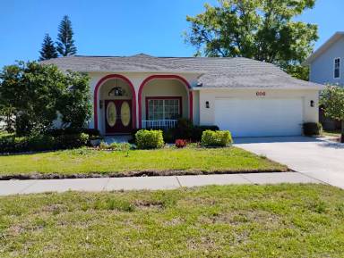 Main picture of 606 Seaside Dr