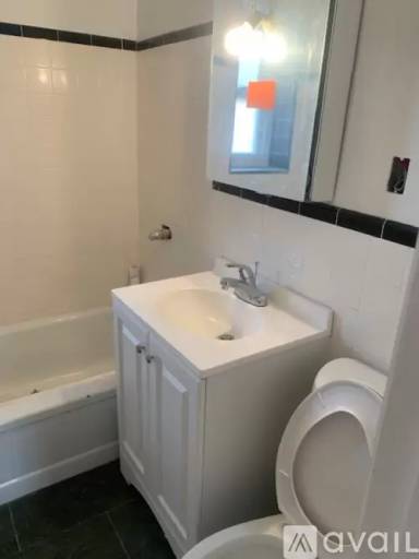 Main picture of 43 06 210 St