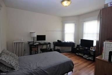Main picture of 24 Claymoss Rd
