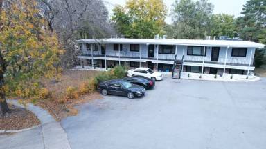 Main picture of 4300 Edison Cir