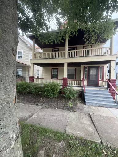 Main picture of 10324 Bernard Ave