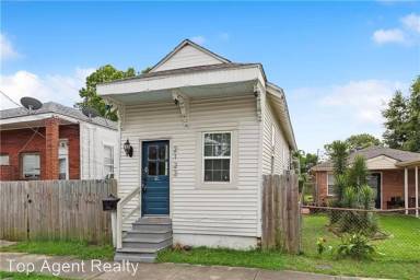 Main picture of 2122 2nd St
