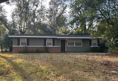 Main picture of 330 Meadowbrook Ln