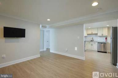 Main picture of 711 Colby Ave