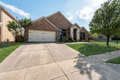 Main picture of 417 Sodbury Ct