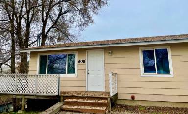 Main picture of 610 SE 7th St