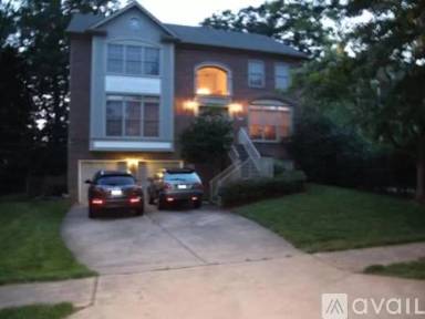 Main picture of 404 N Lombardy St
