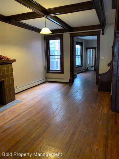 Main picture of 1036 N 4th St