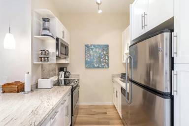 Main picture of 1810 Kaioo Dr