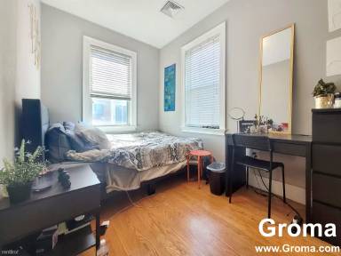Main picture of 32 Ward St