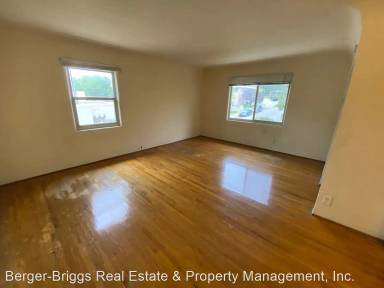 Main picture of 1209 Dr Martin Luther King Jr Ave NE
