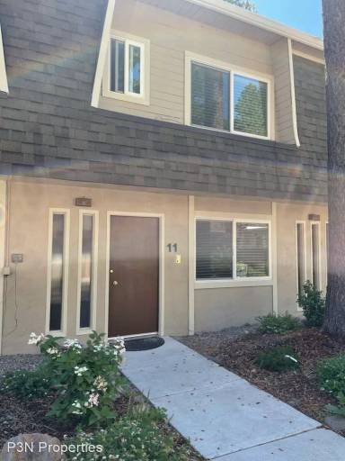 Main picture of 825 Southwood Blvd