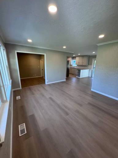 Main picture of 4509 E 21st Pl