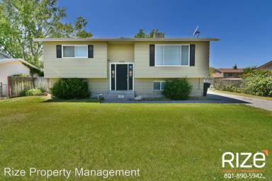 Main picture of 4332 S Rose Blossom St