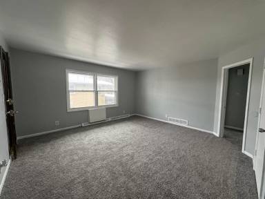 Main picture of 2220 Auburn St