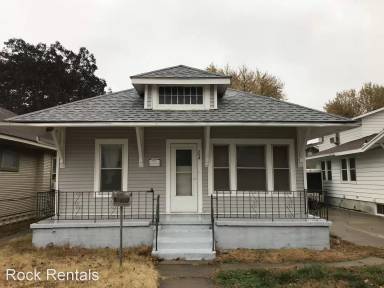 Main picture of 204 W 13th Ave