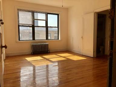 Main picture of 3734 N Pine Grove Ave Apartments