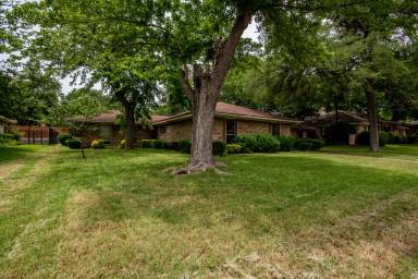 Main picture of 1227 Thunderbrook Dr