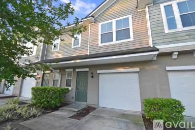 Main picture of 266 Moultrie Village Ln