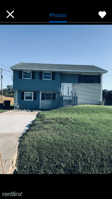 Main picture of 200 Paulette St