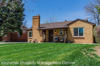 Main picture of 2849 Ivanhoe St