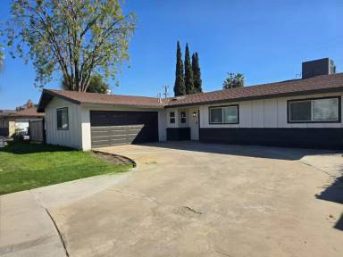 Main picture of 3801 Bianchi Way