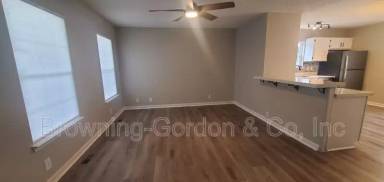 Main picture of 1727 14th Ave N