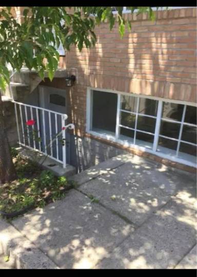 Main picture of 121 Woodcutters Ln