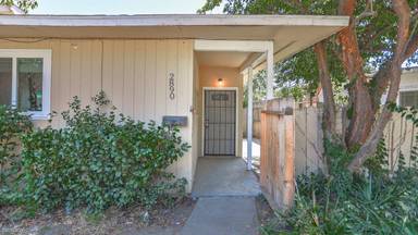 Main picture of 2890 Fordham St