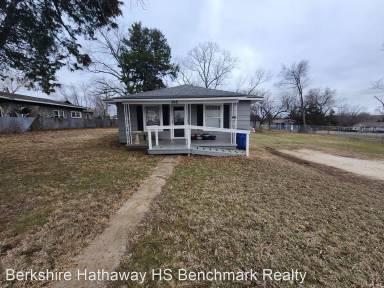 Main picture of 208 W Main St