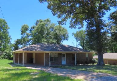 Main picture of 10052 Wooded Way