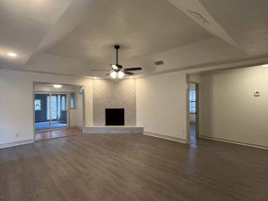 Main picture of 2930 River Crest Rd