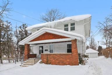 Main picture of 507 Eastern Ave NE