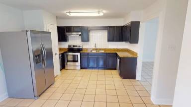 Main picture of 501 E Genie St
