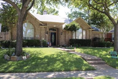 Main picture of 1612 Endicott Dr