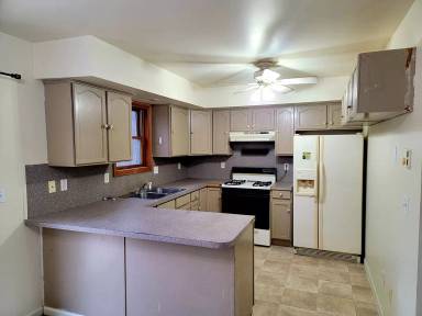 Main picture of 3676 Bristol Cir E