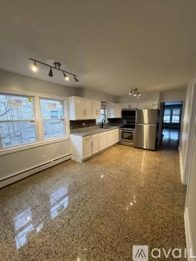 Main picture of 5105 N Lotus Ave