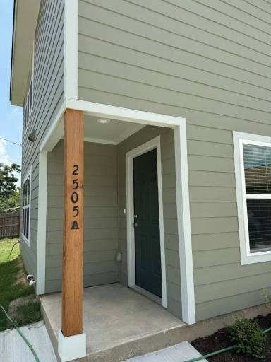 Main picture of 2505 S 7th St
