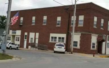 Main picture of 301 W Wood St