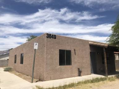 Main picture of 3617 E Bermuda St