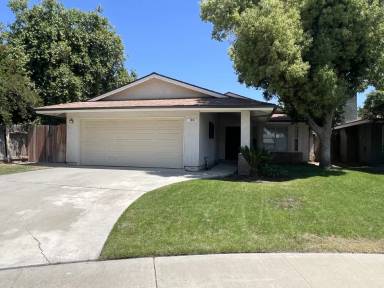 Main picture of 3500 Pueblo Ct