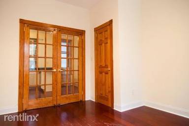 Main picture of 274 W 19th St