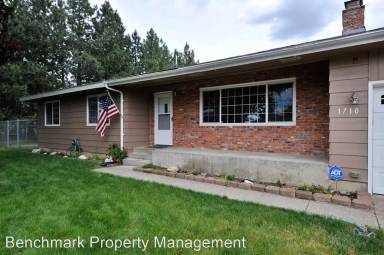 Main picture of 1710 N Compton St