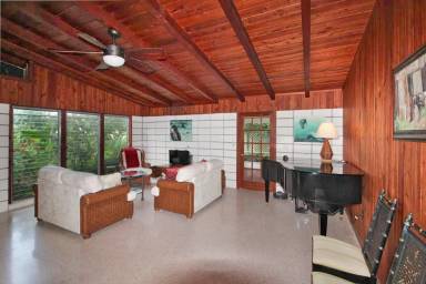 Main picture of 408 Pine Tree Ter