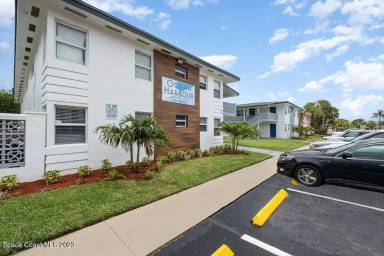 Main picture of 1029 Park Dr